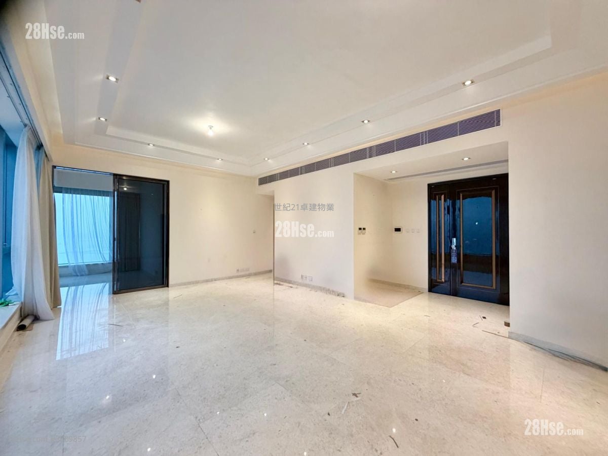 The Cullinan Rental 4 Bedrooms , 3 Bathrooms 1,463 ft²