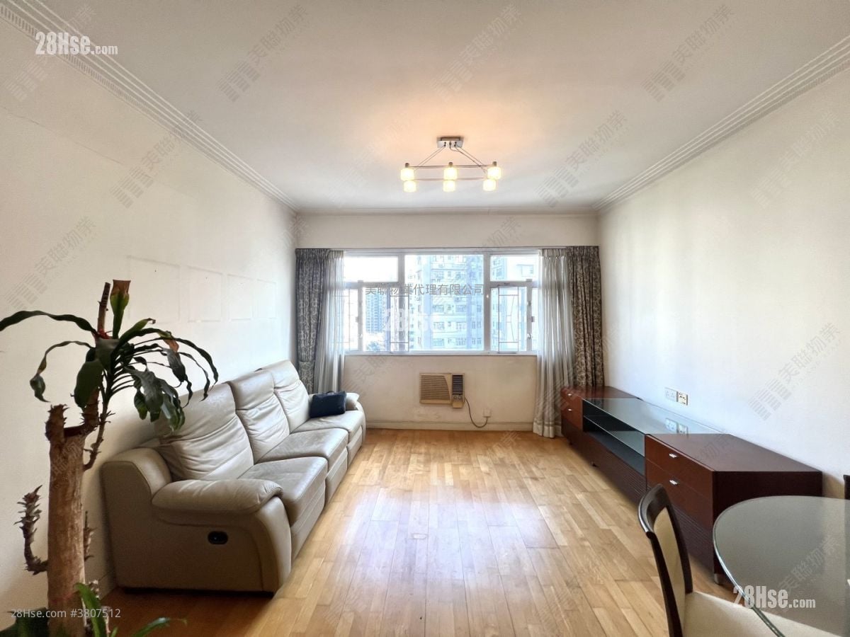 Yee On Court Sell 3 Bedrooms , 2 Bathrooms 976 ft²