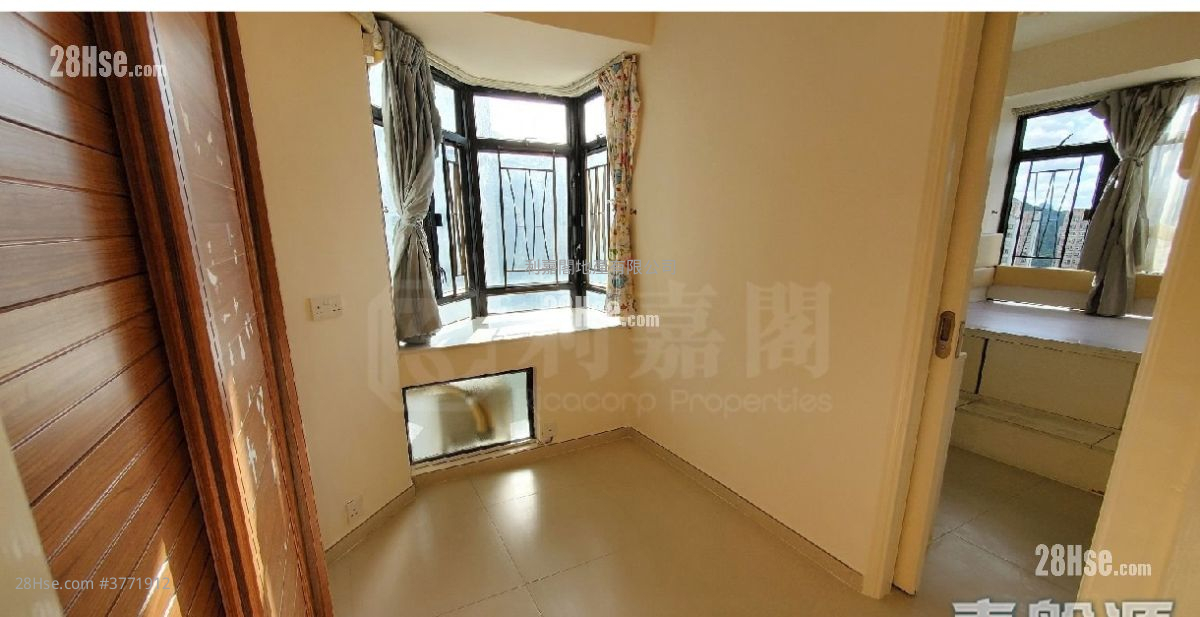 康怡花园 售盘 3 房 , 1 浴室 594 平方尺