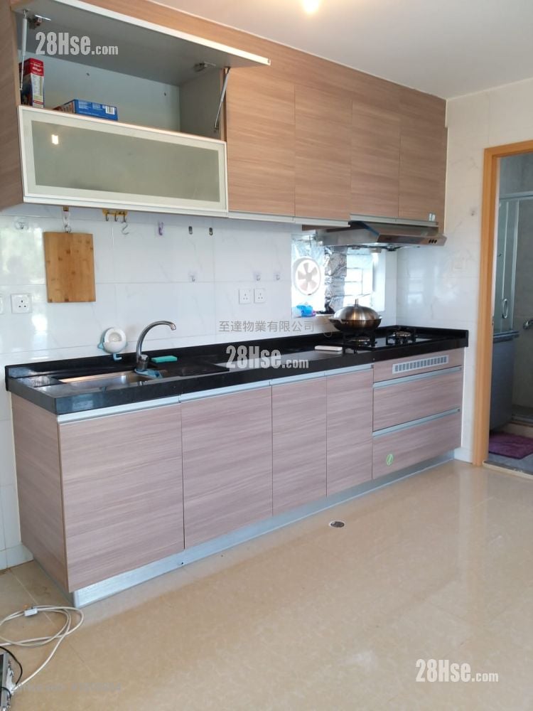 村屋 租盤 2 房 , 1 浴室 550 平方呎