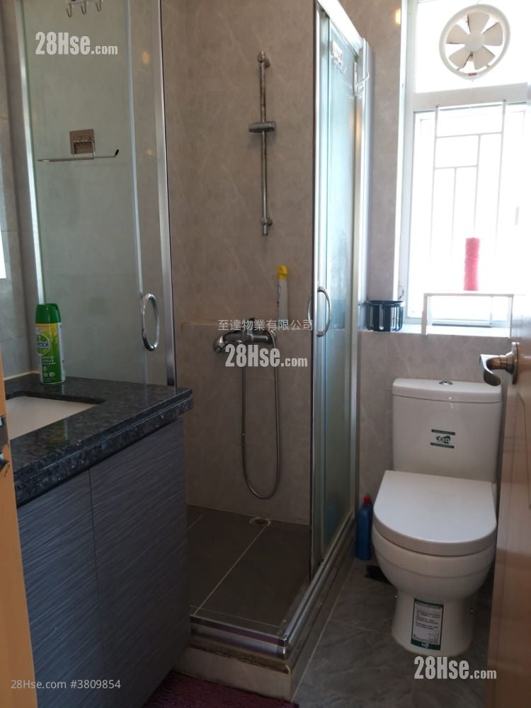 村屋 租盤 2 房 , 1 浴室 550 平方呎