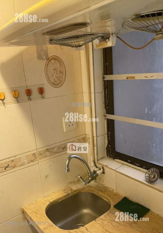 唐楼 租盘 开放式间隔 , 1 浴室 140 平方尺