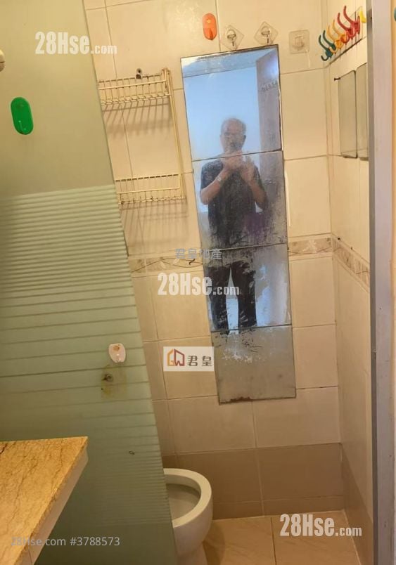 唐楼 租盘 开放式间隔 , 1 浴室 140 平方尺