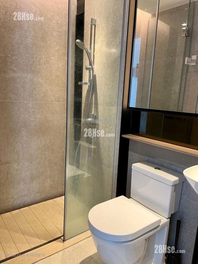 Downtown 38 售盘 1 房 , 1 浴室 301 平方尺