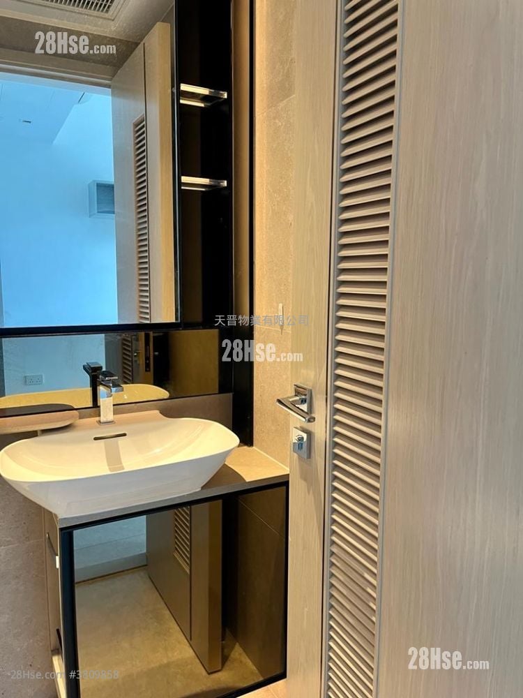 Downtown 38 售盘 1 房 , 1 浴室 301 平方尺