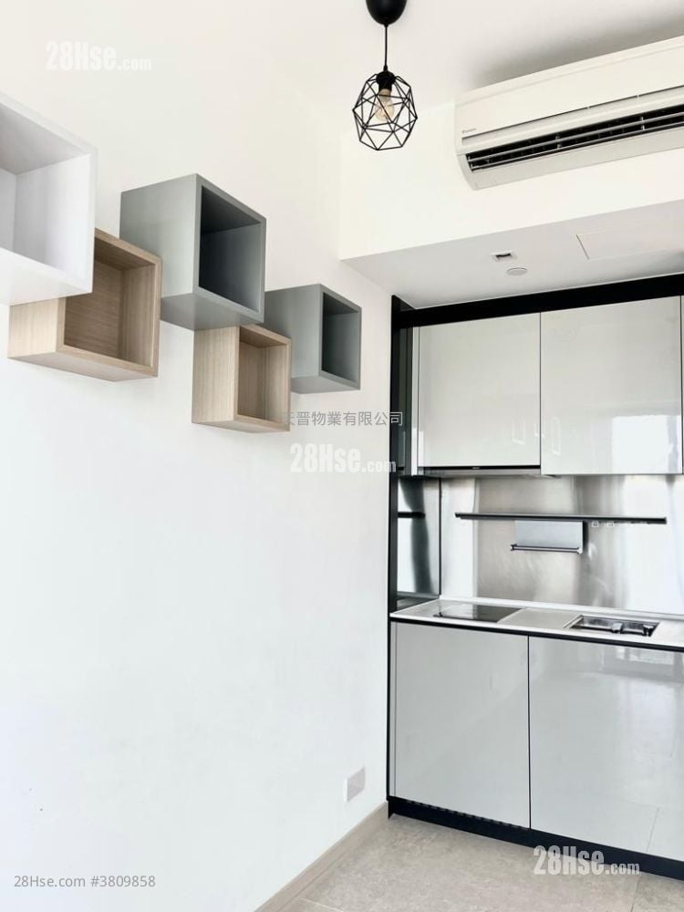 Downtown 38 售盘 1 房 , 1 浴室 301 平方尺