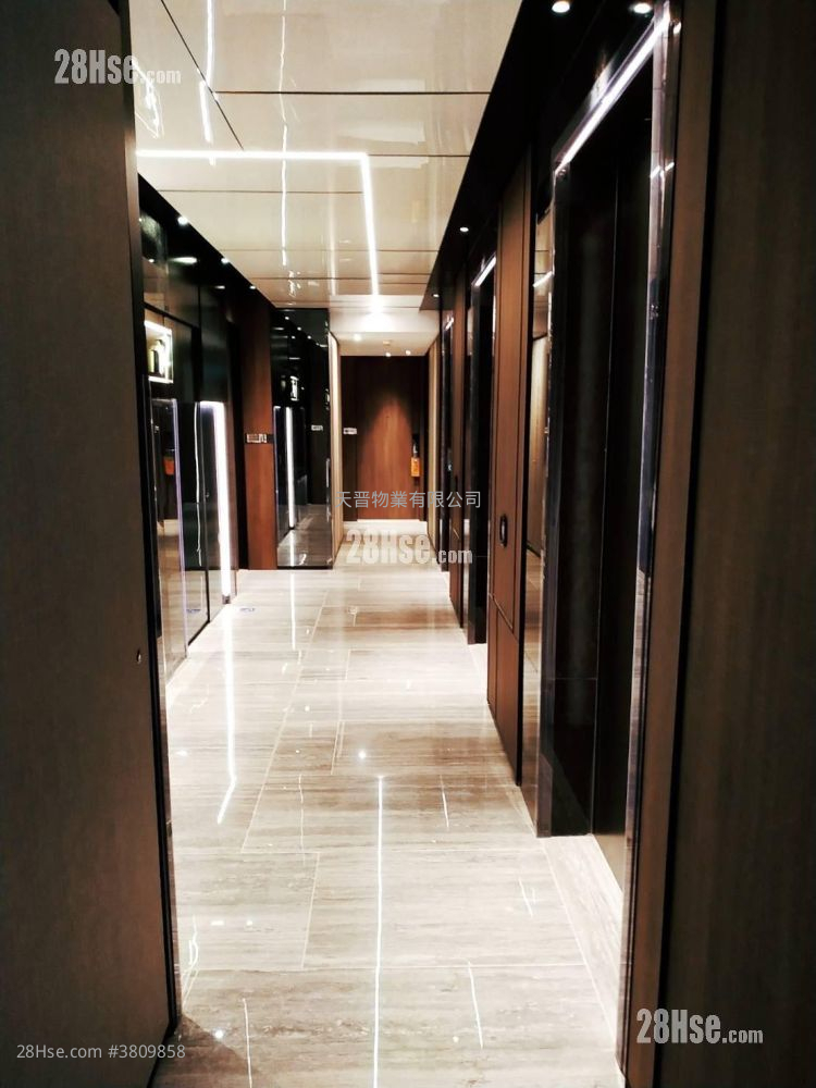 Downtown 38 售盘 1 房 , 1 浴室 301 平方尺