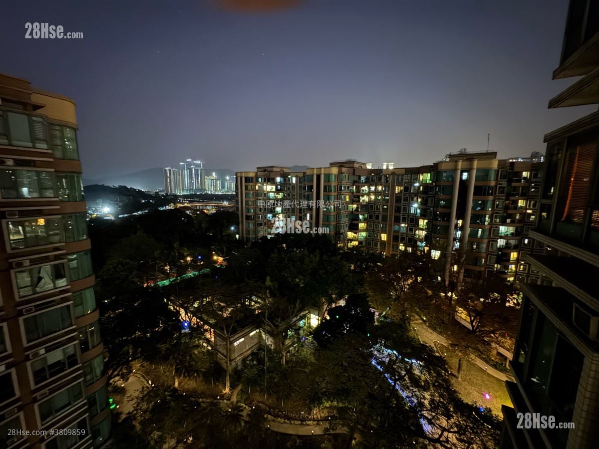 Woodland Crest Rental 3 Bedrooms , 2 Bathrooms 1,022 ft²