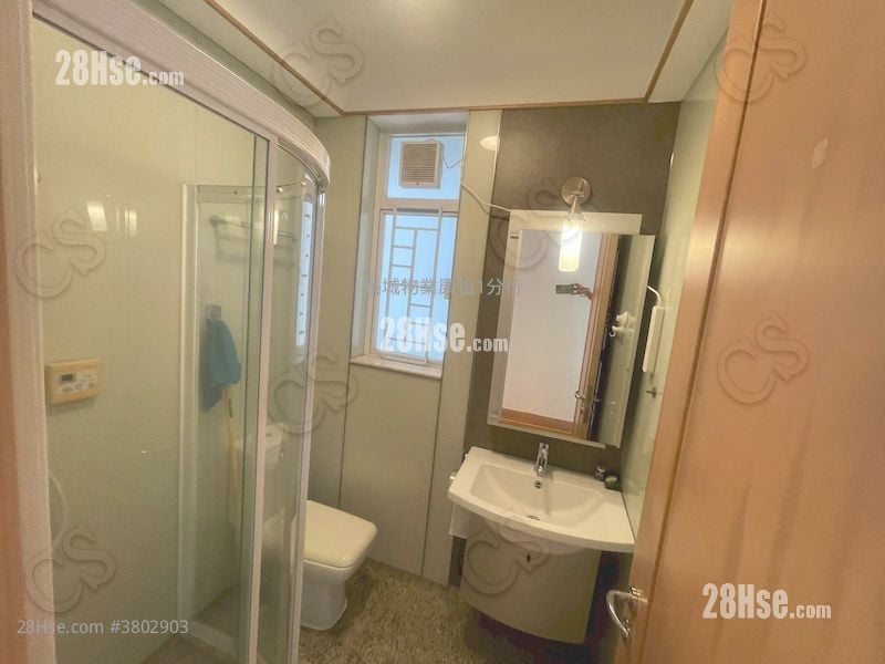 The Orchards Sell 3 Bedrooms , 2 Bathrooms 752 ft²