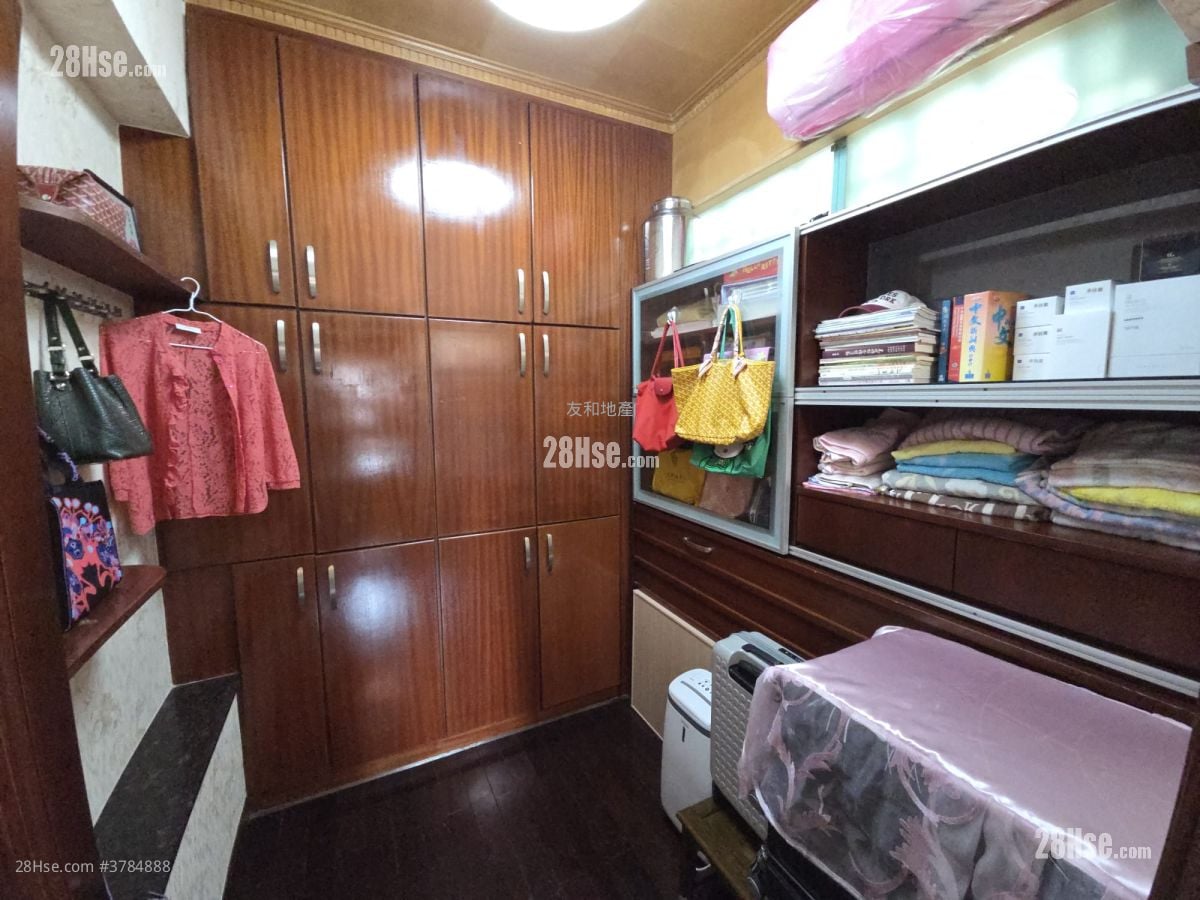 福园 售盘 3 房 , 2 浴室 1,098 平方尺