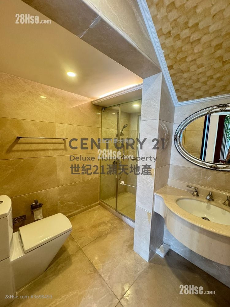 比华利山别墅 租盘 5+ 房 , 3 浴室 3,272 平方尺