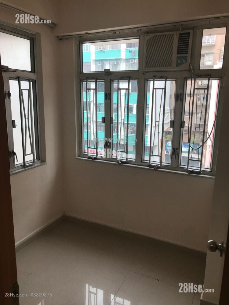 東成大廈 售盤 2 房 , 1 浴室 268 平方呎