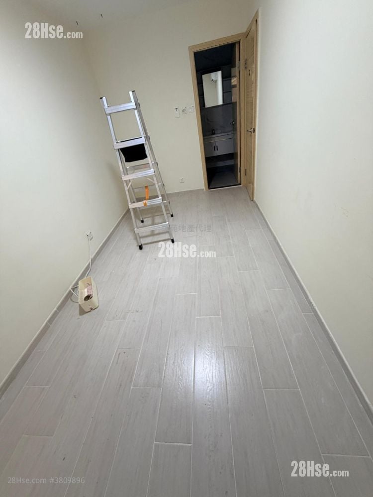 Village Rental 3 Bedrooms , 2 Bathrooms 700 ft²