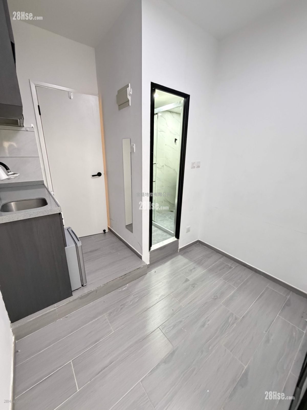 Apartment Rental 1 Bedroom 170 ft²