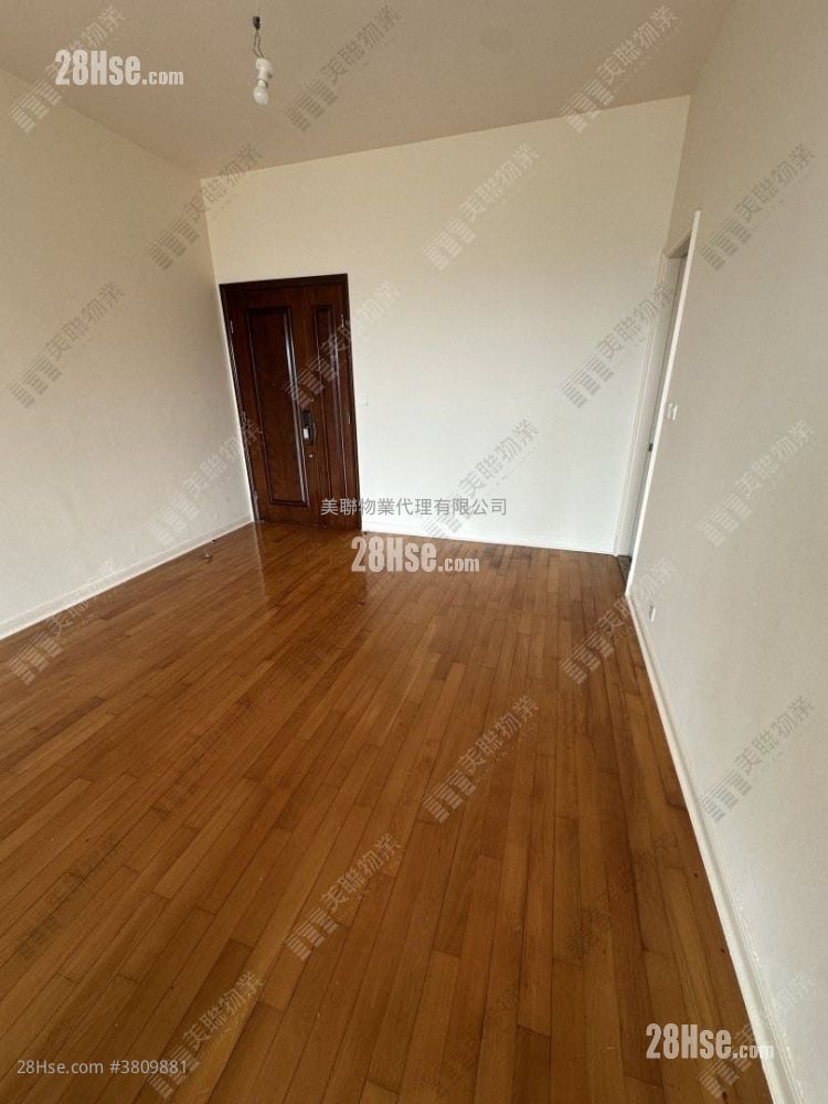 The Cairnhill Sell 3 Bedrooms 966 ft²