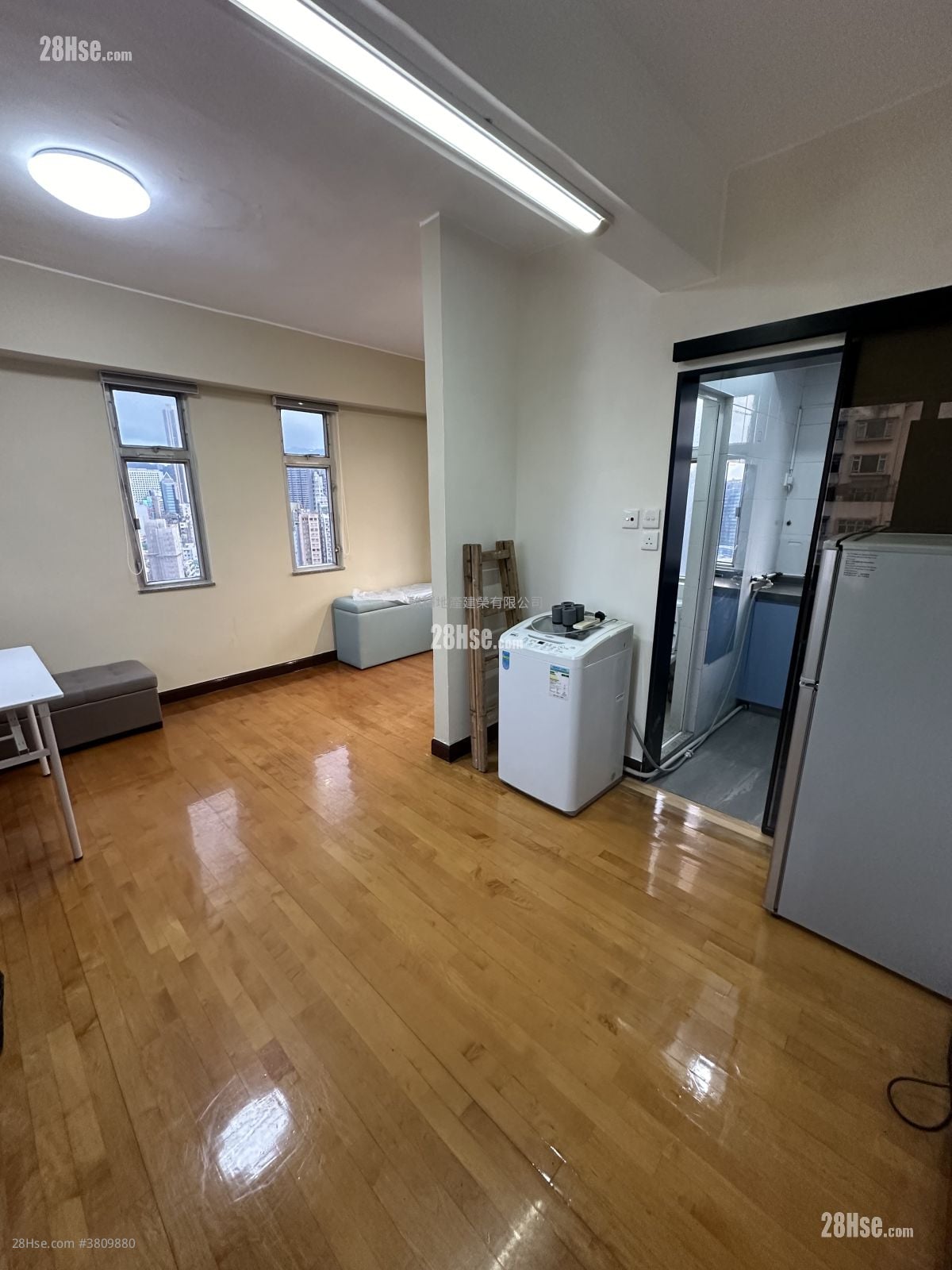 兆豐大廈 租盤 開放式間隔 , 1 浴室 216 平方呎