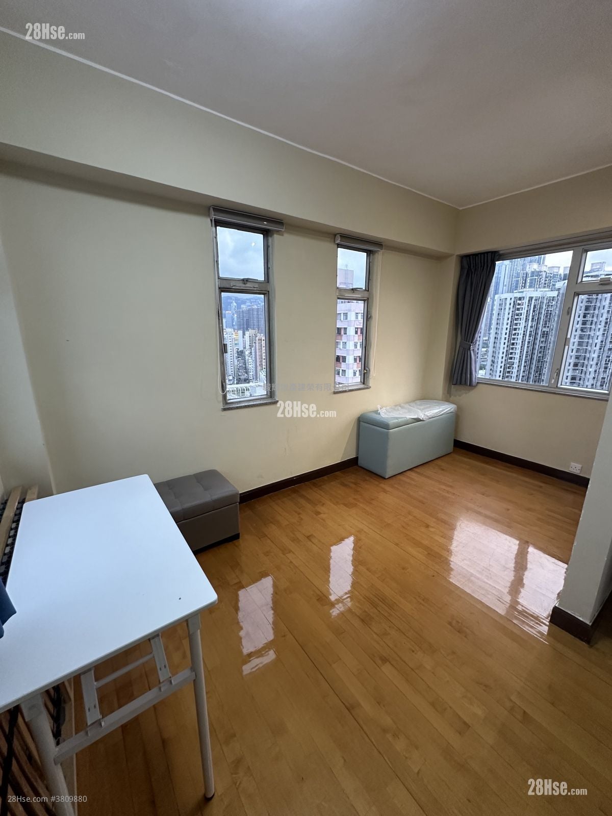 兆豐大廈 租盤 開放式間隔 , 1 浴室 216 平方呎