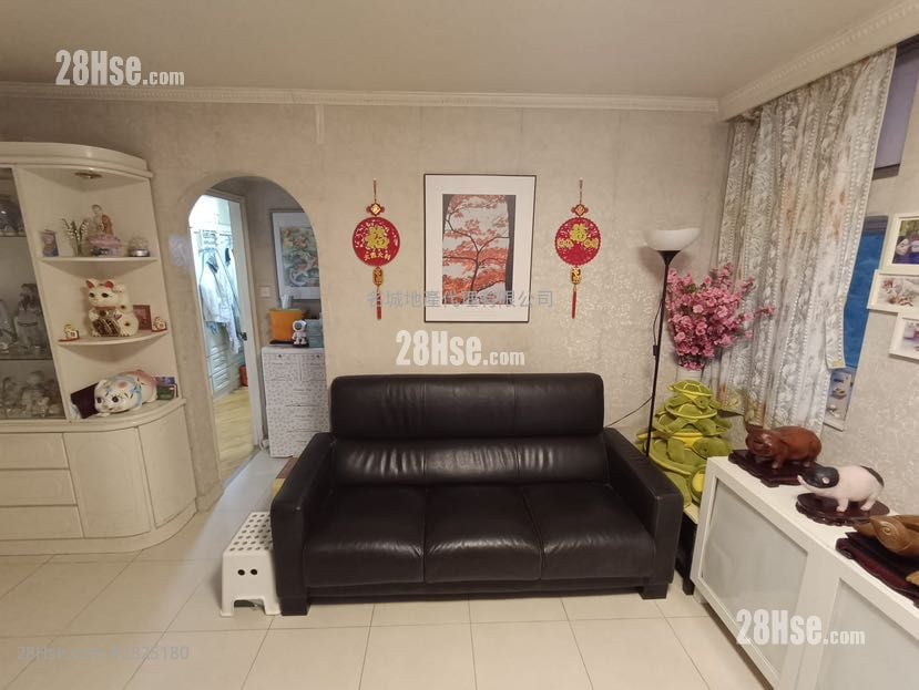 美松苑 售盘 3 房 554 平方尺