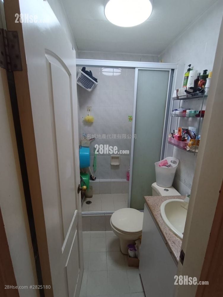 美松苑 售盘 3 房 554 平方尺