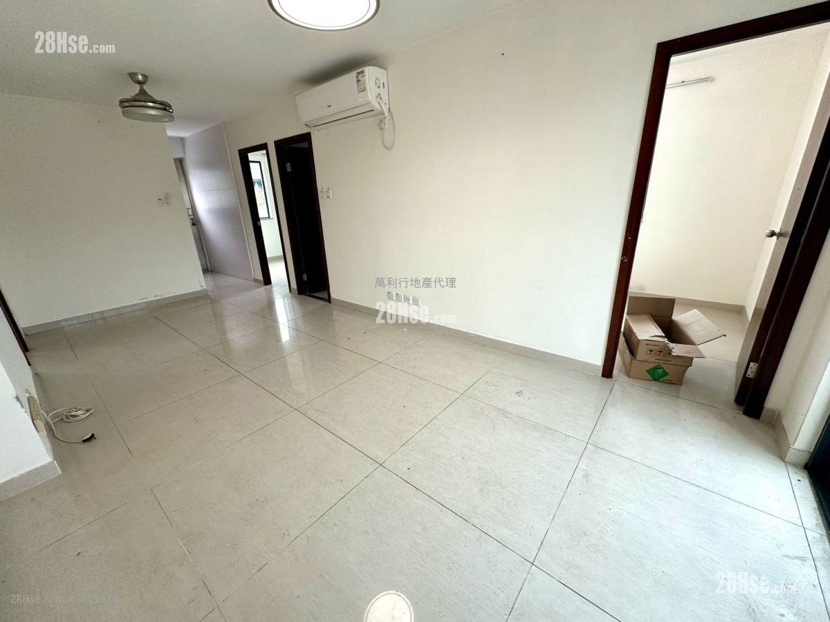 Village Rental 3 Bedrooms , 1 Bathroom 700 ft²