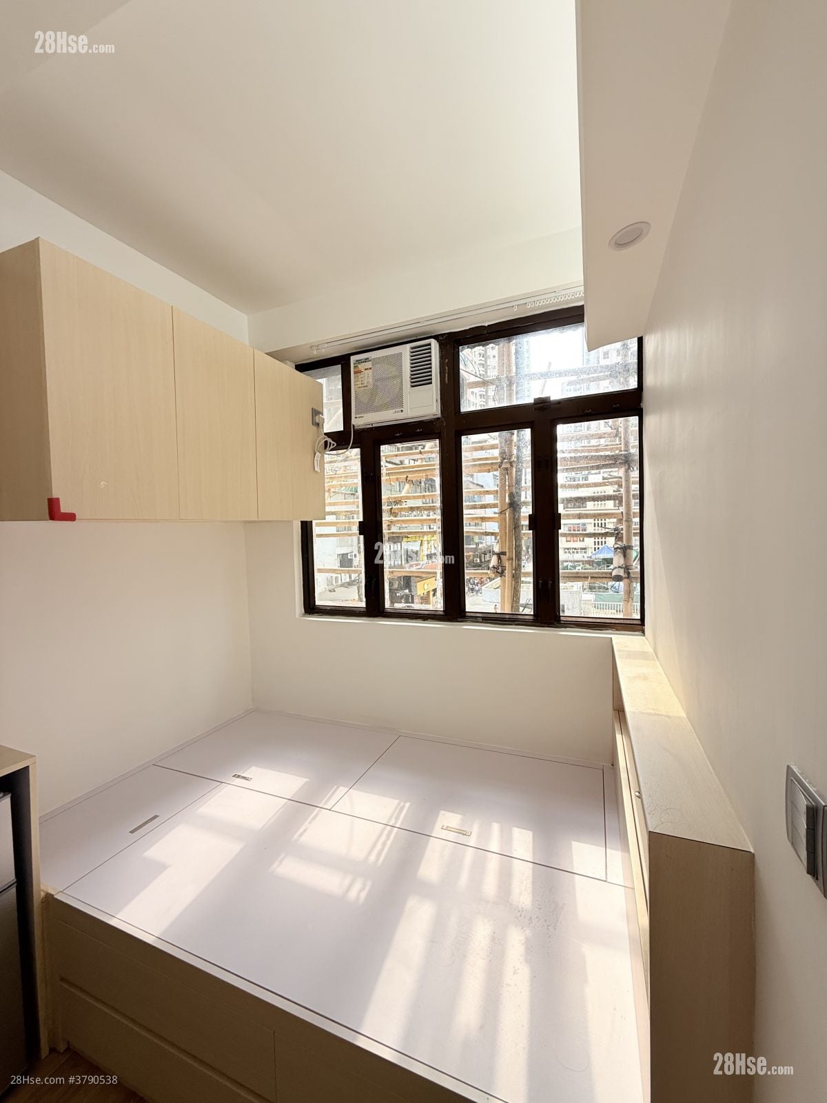 Veng Hing Mansion Rental Studio , 1 Bathroom 160 ft²