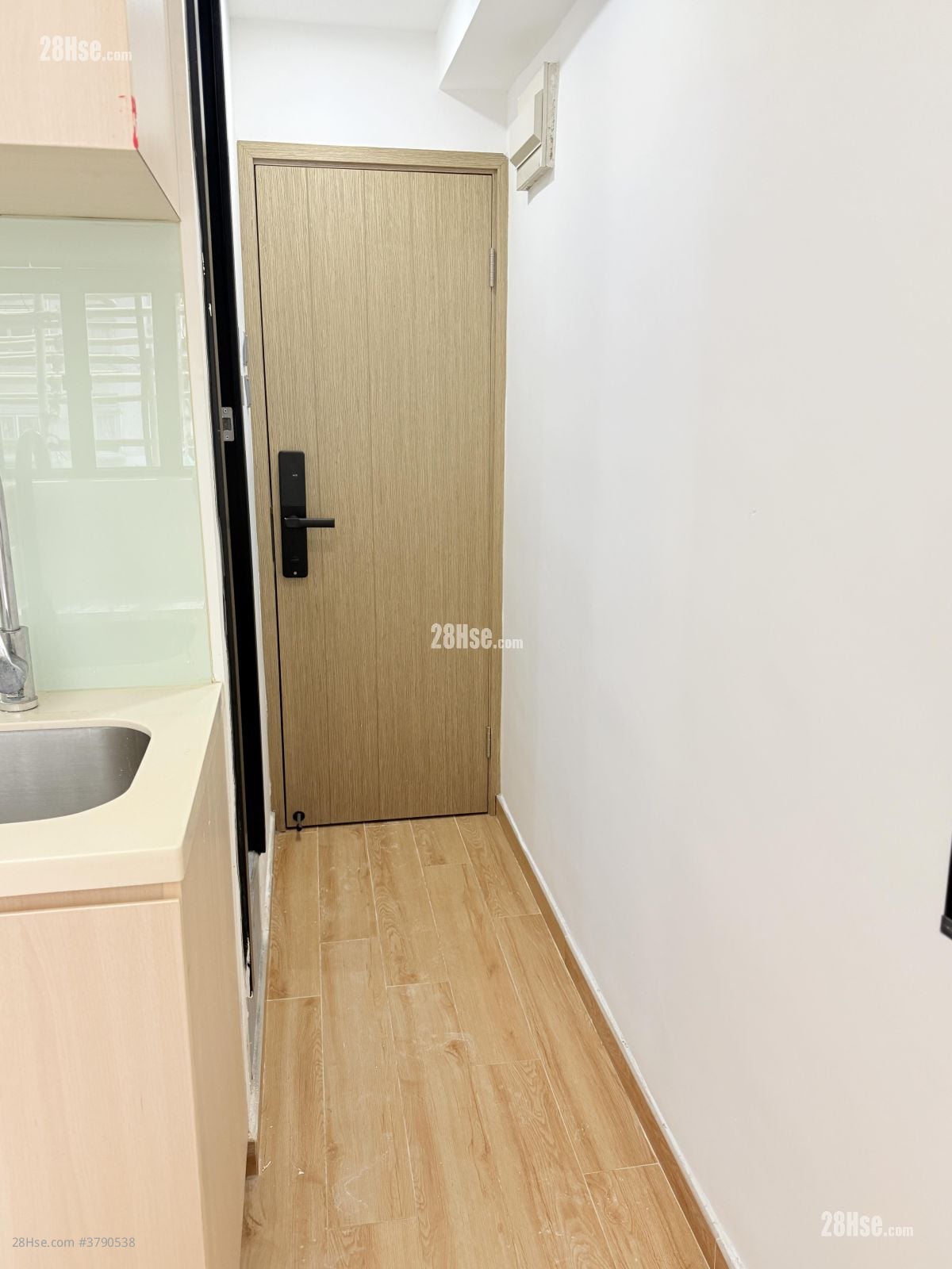 Veng Hing Mansion Rental Studio , 1 Bathroom 160 ft²