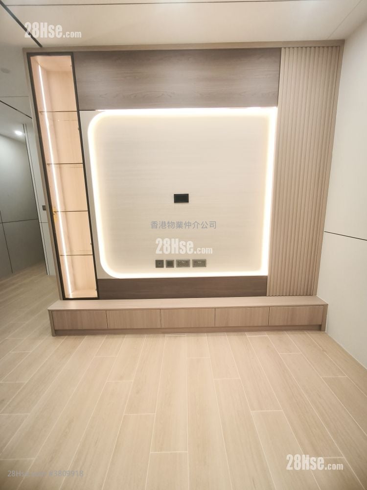 Lockhart Road Rental 3 Bedrooms , 2 Bathrooms 659 ft²