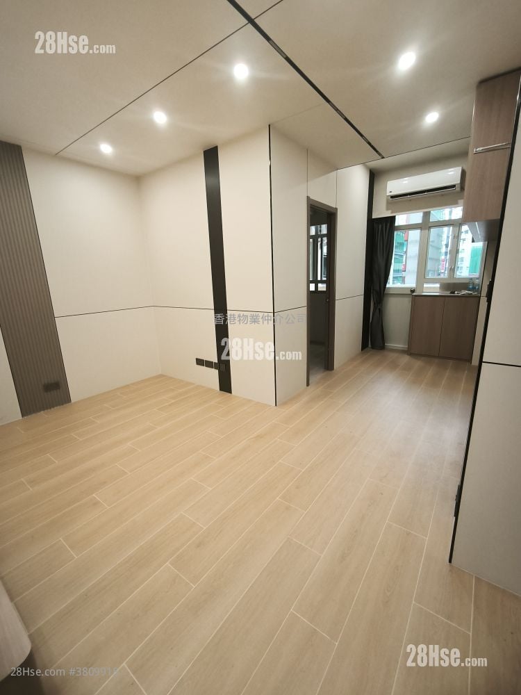 Lockhart Road Rental 3 Bedrooms , 2 Bathrooms 659 ft²