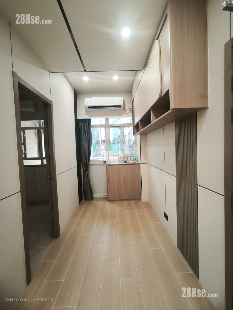 Lockhart Road Rental 3 Bedrooms , 2 Bathrooms 659 ft²