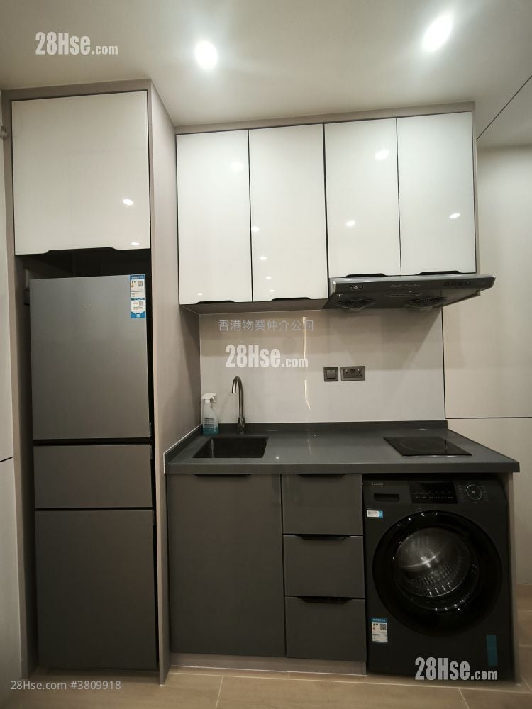 Lockhart Road Rental 3 Bedrooms , 2 Bathrooms 659 ft²