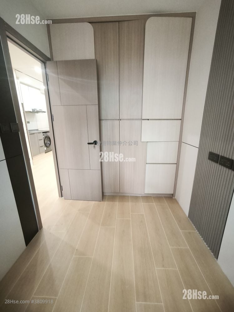 Lockhart Road Rental 3 Bedrooms , 2 Bathrooms 659 ft²