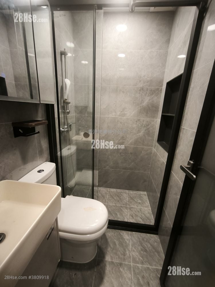 Lockhart Road Rental 3 Bedrooms , 2 Bathrooms 659 ft²