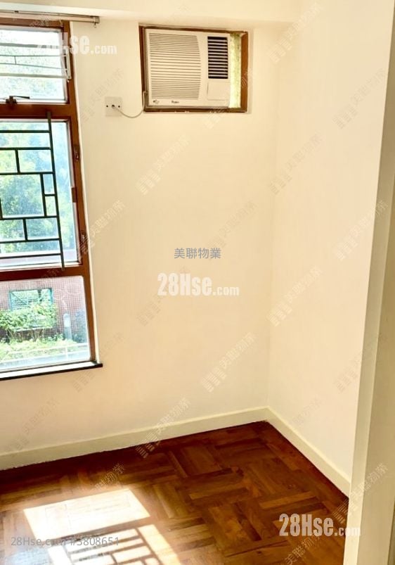 蔚翠花园 售盘 2 房 550 平方尺