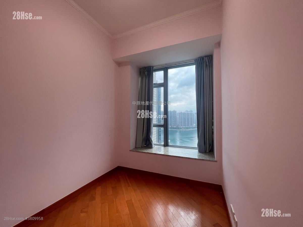 主人房: 御凱 售盤 3 房 , 2 浴室 728 平方呎