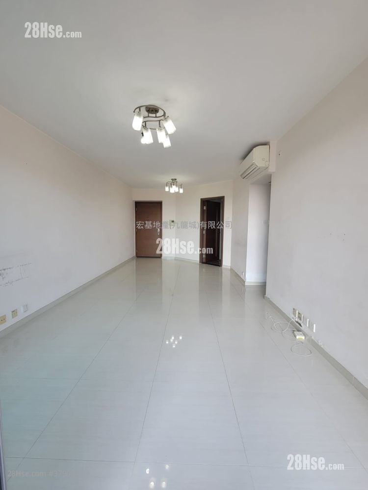 豪门 售盘 3 房 , 2 浴室 870 平方尺