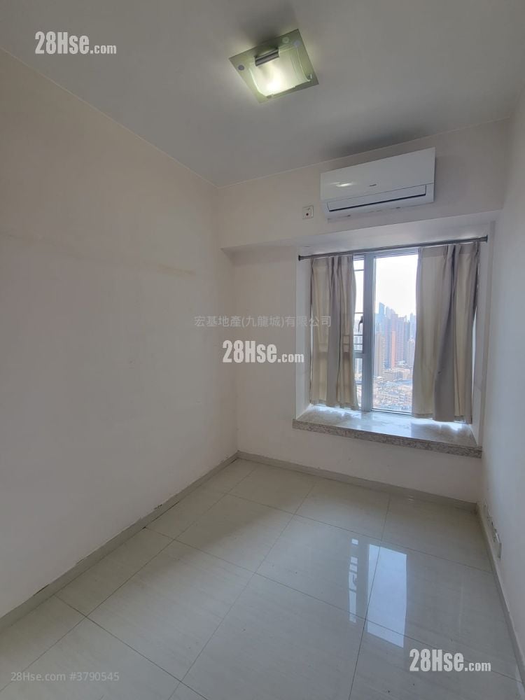 豪门 售盘 3 房 , 2 浴室 870 平方尺