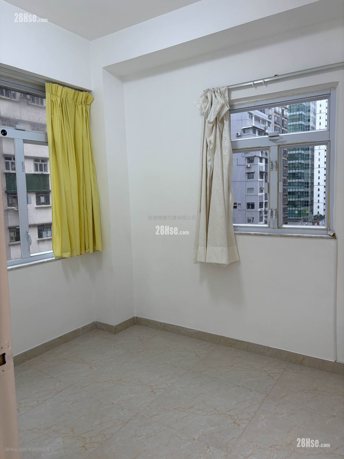 华成大厦 售盘 2 房 , 1 浴室 321 平方尺