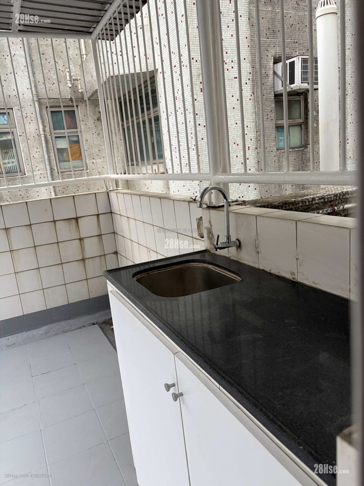 华成大厦 售盘 2 房 , 1 浴室 321 平方尺