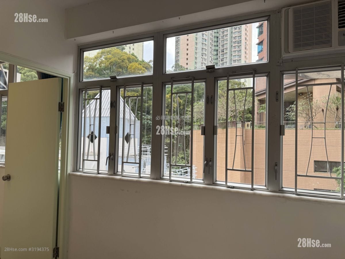 Shing On Building Rental 2 Bedrooms , 1 Bathroom 367 ft²