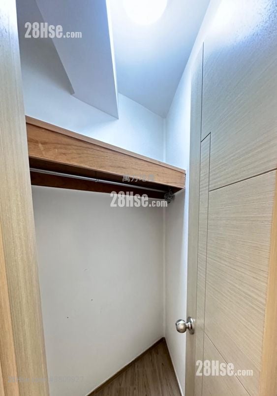 骏景园 售盘 4 房 , 3 浴室 958 平方尺