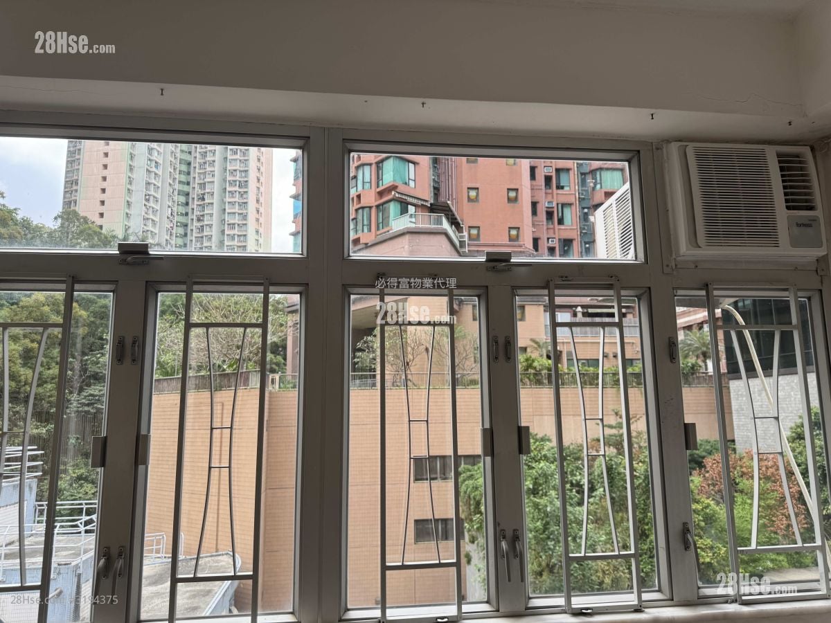 Shing On Building Rental 2 Bedrooms , 1 Bathroom 367 ft²