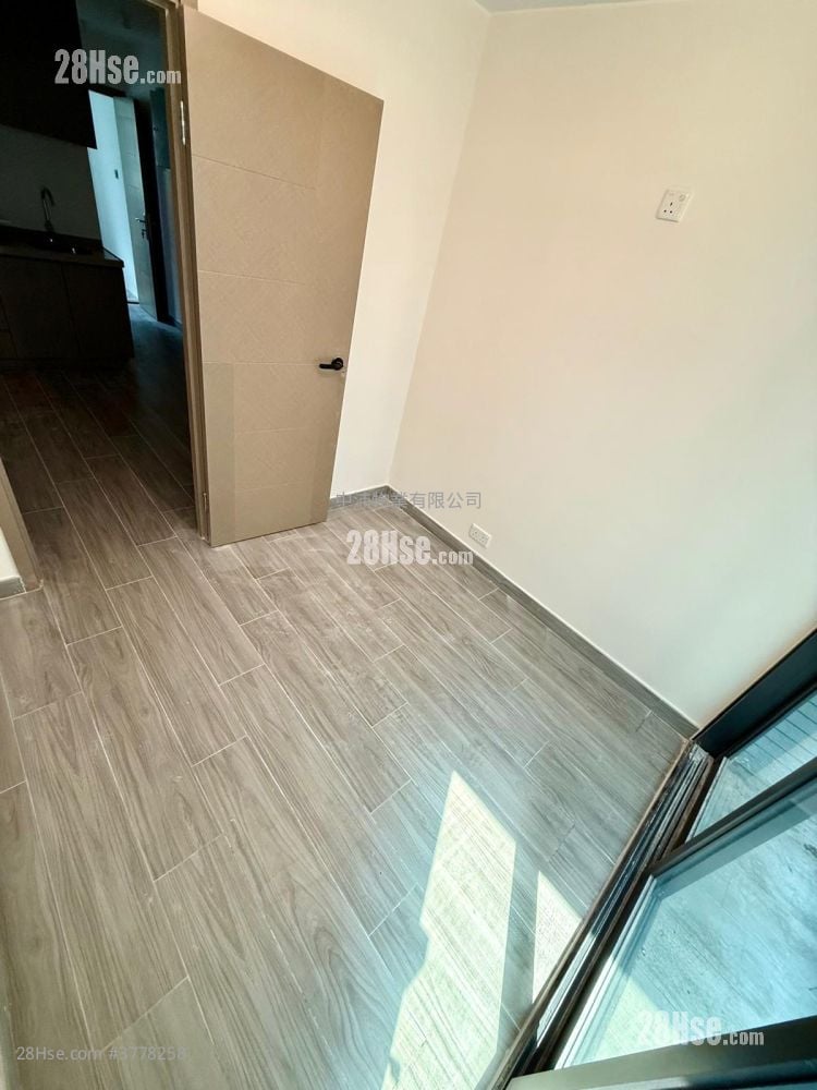 master room: Fuk Hng Tsuen ,Wan Chau Sell 1 Bedroom , 1 Bathroom