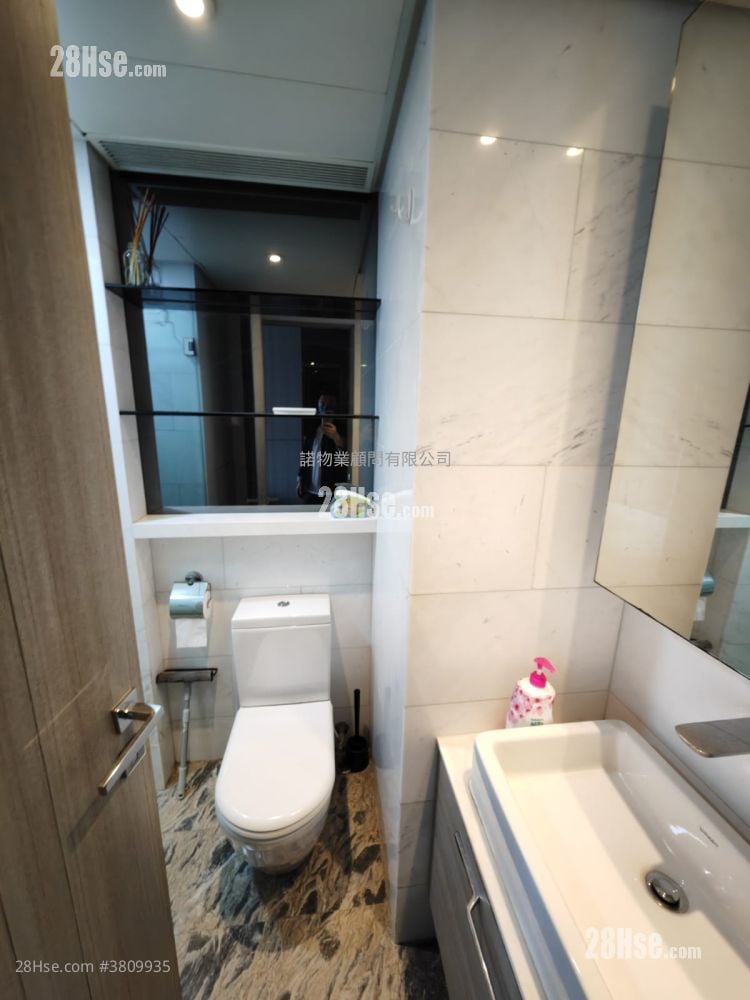 Parkes Residence Rental 1 Bathroom 248 ft²