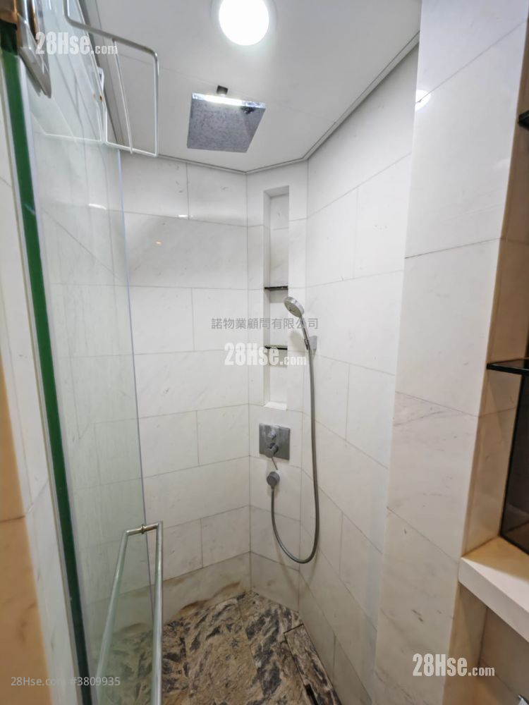 Parkes Residence Rental 1 Bathroom 248 ft²