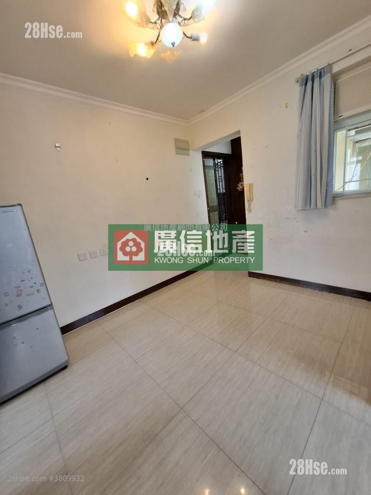 Shun Hing Building Rental 2 Bedrooms , 1 Bathroom 312 ft²