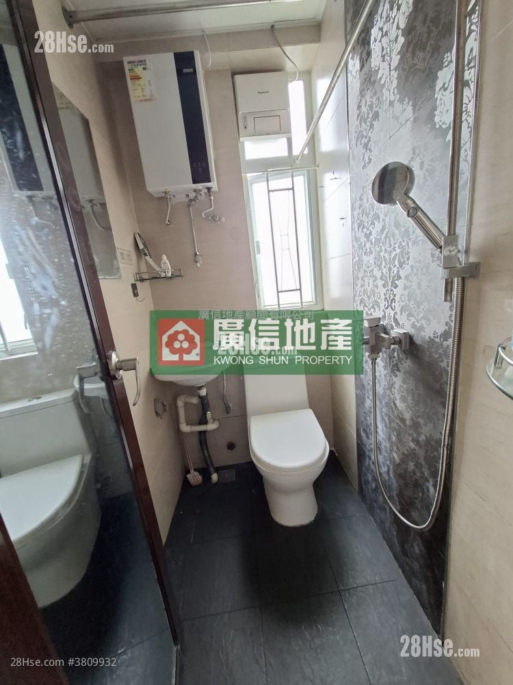 Shun Hing Building Rental 2 Bedrooms , 1 Bathroom 312 ft²