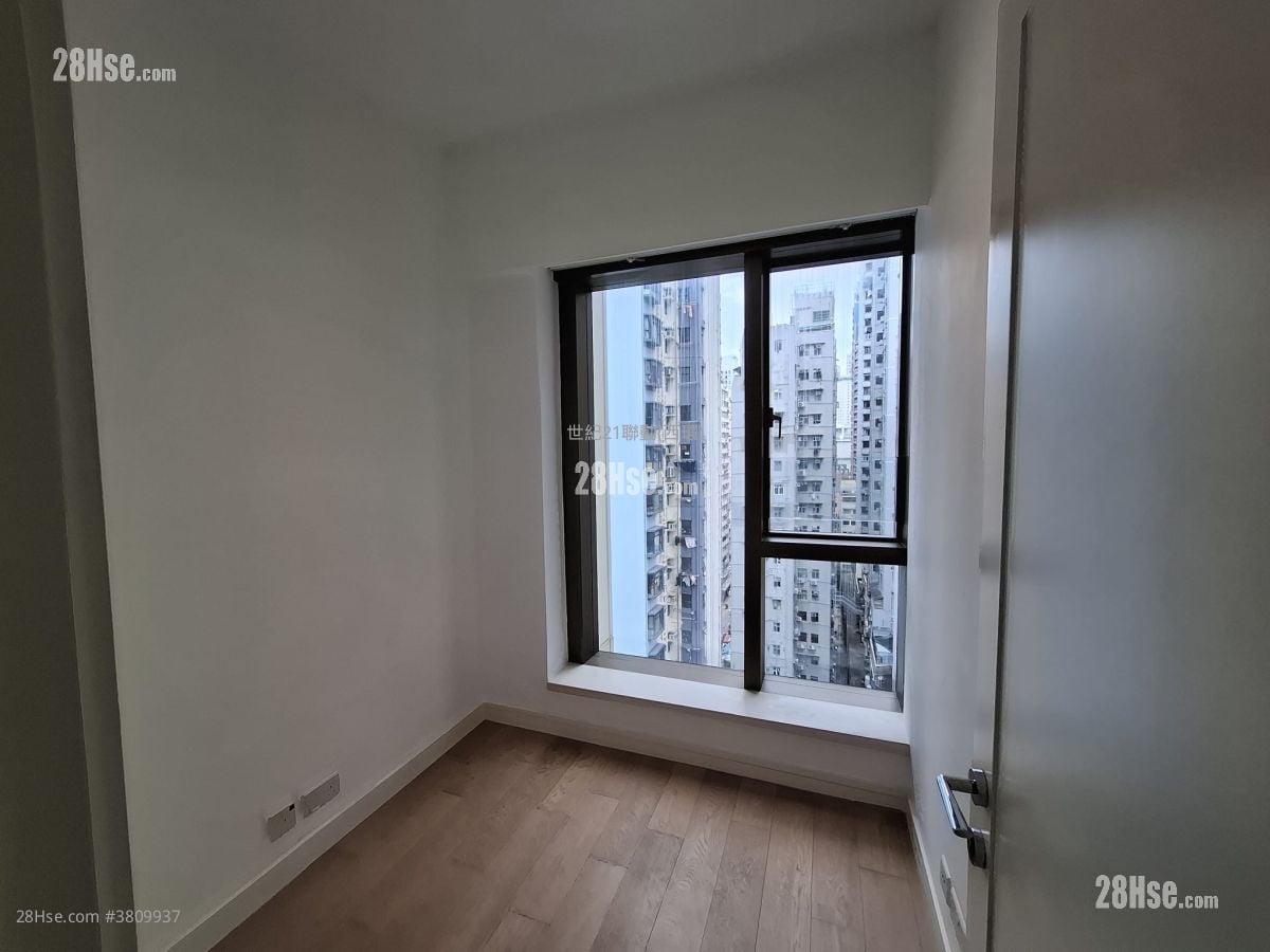 Kensington Hill 售盘 3 房 , 2 浴室 865 平方尺