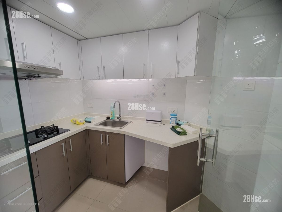 Kingswood Villas Sell 2 Bedrooms , 1 Bathroom 442 ft²