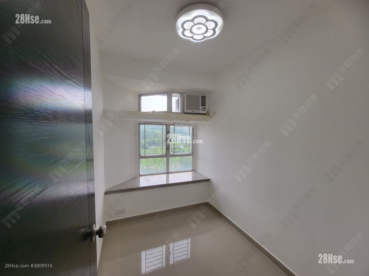 Kingswood Villas Sell 2 Bedrooms , 1 Bathroom 442 ft²