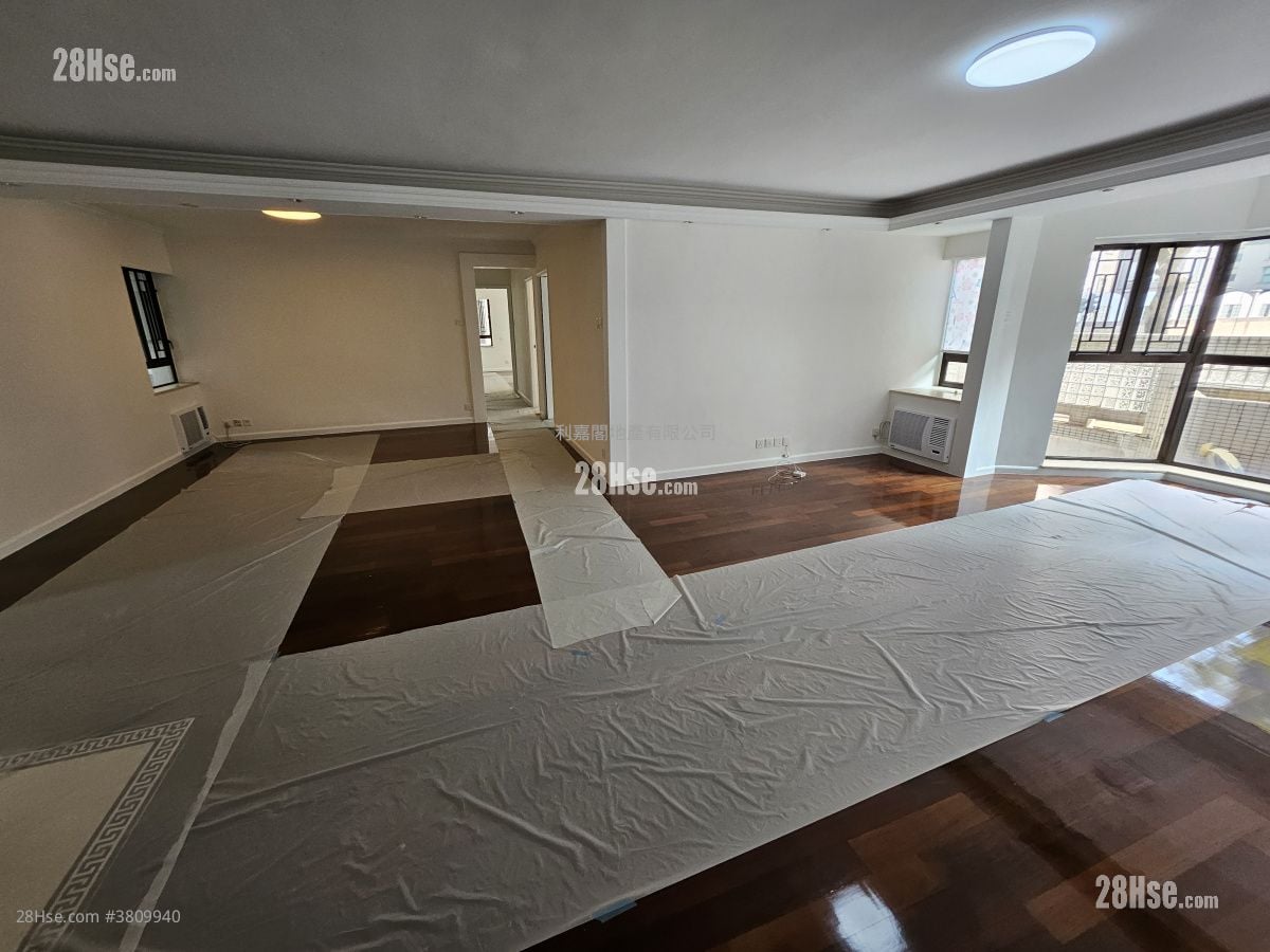 碧华花园 售盘 4 房 1,607 平方尺